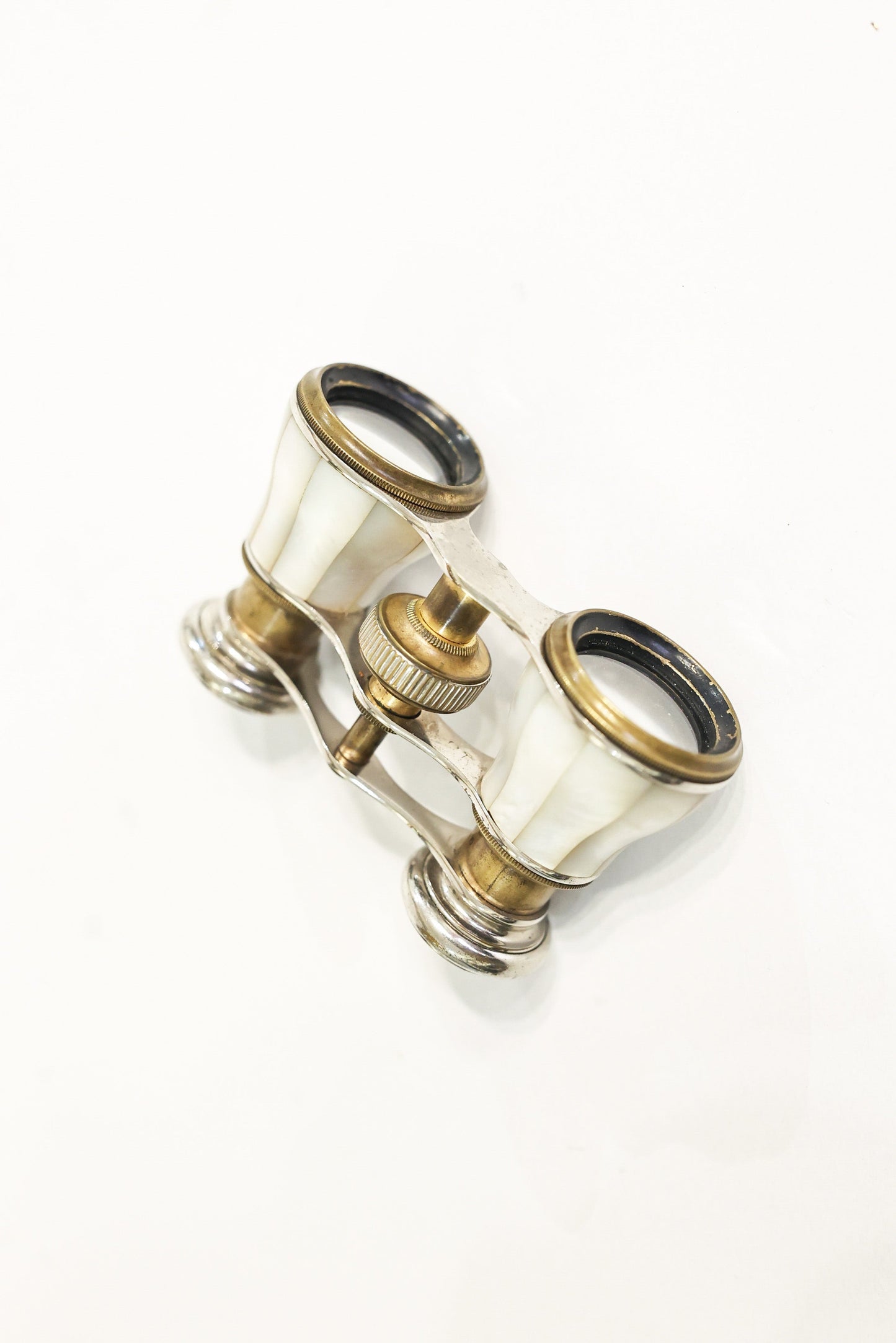 Binoclu pentru opera din bronz dore si sidef - Accesorii Femei