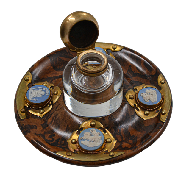 Calimara bronz doré, Wedgwood - TreasureTrove