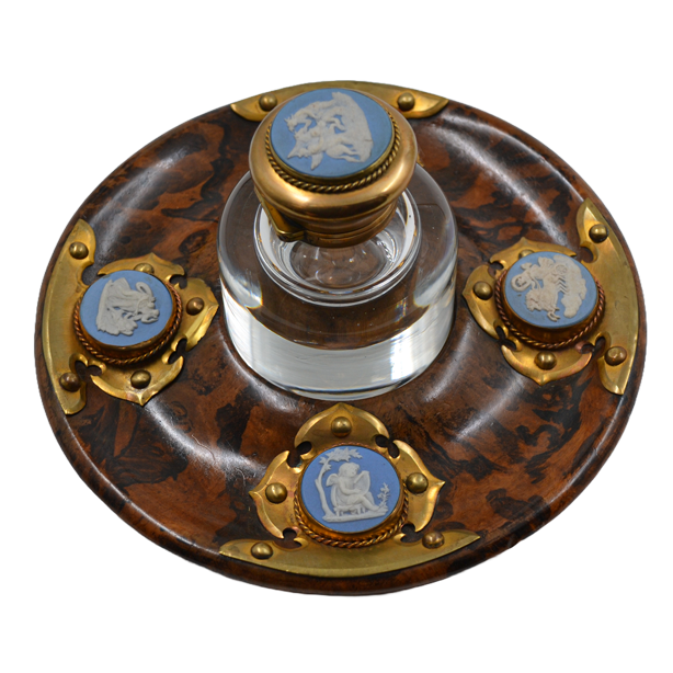 Calimara bronz doré, Wedgwood - TreasureTrove