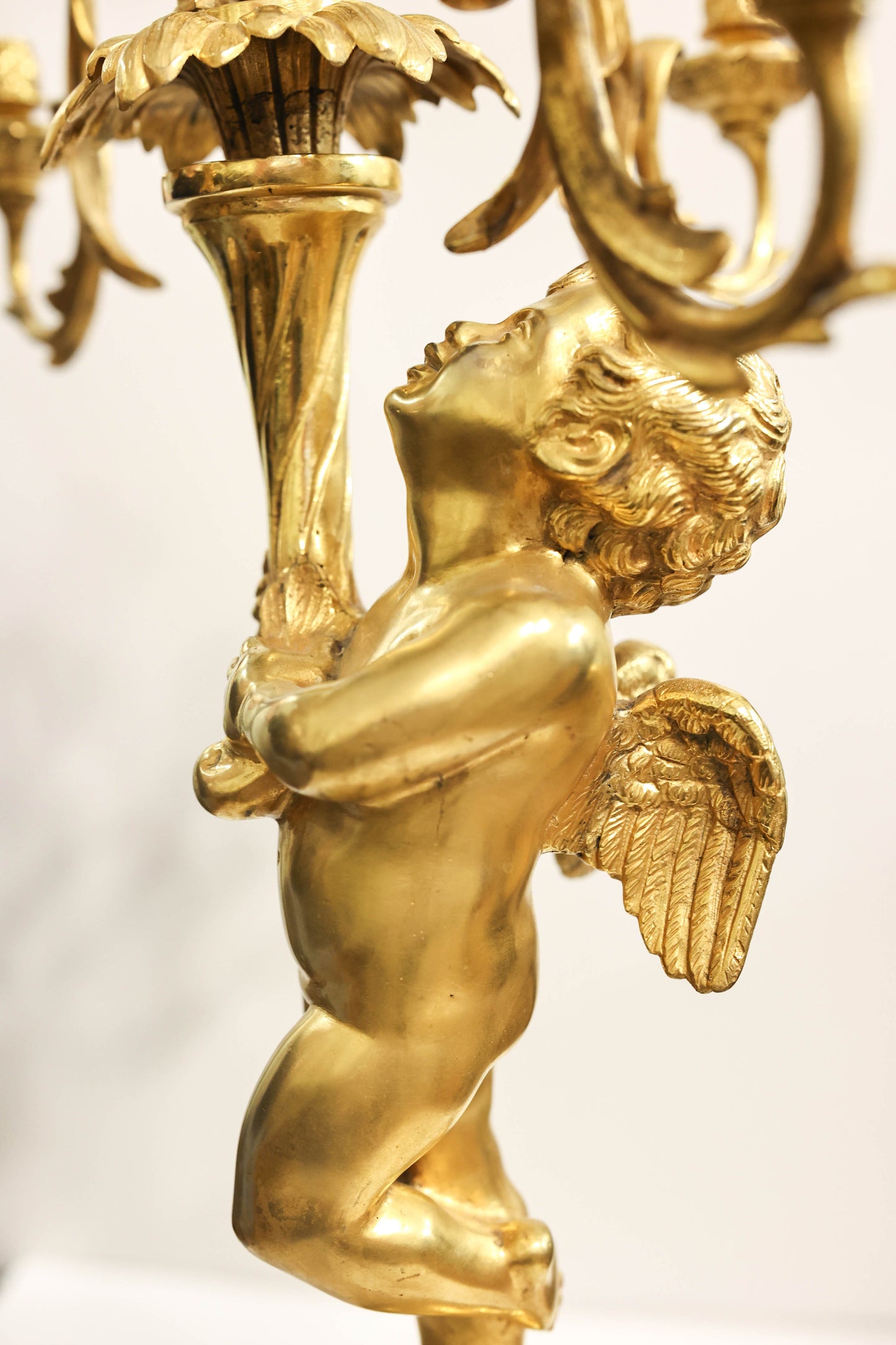 Sfesnic din bronz dore pentru centrul mesei - Decorative