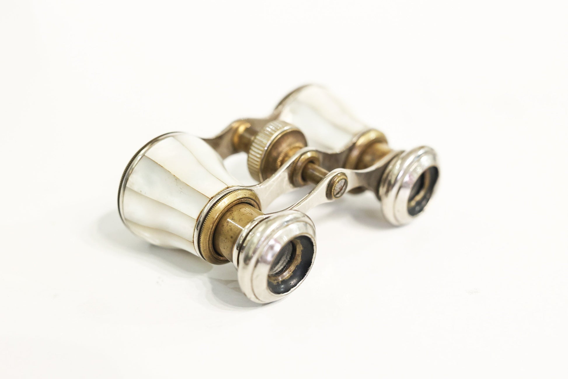 Binoclu pentru opera din bronz dore si sidef - Accesorii Femei