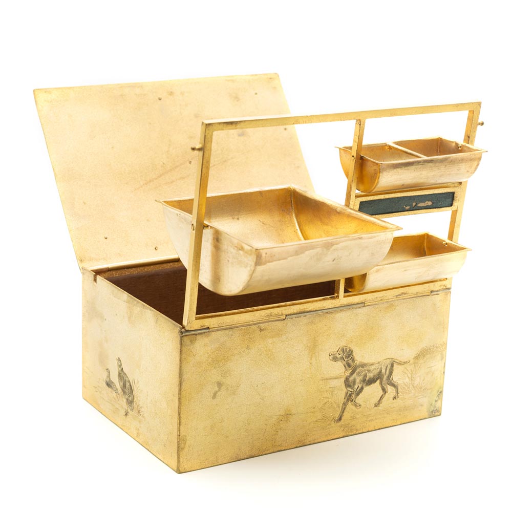 CUTIE PENTRU TUTUN - TreasureTrove